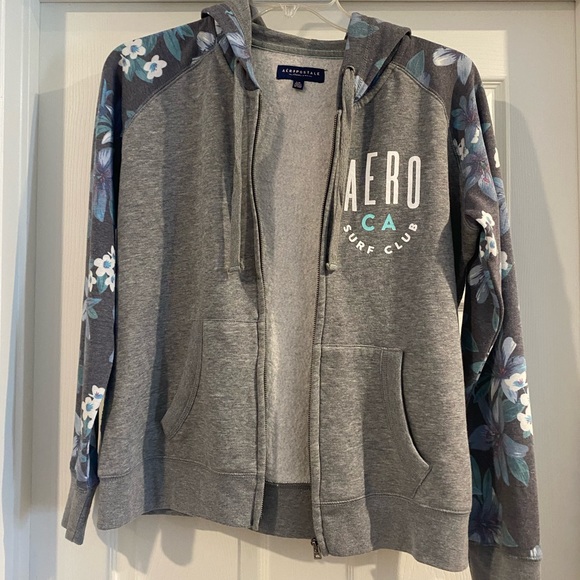 Gray Aeropostale zip up jacket, lightly worn, size large - Picture 2 of 2